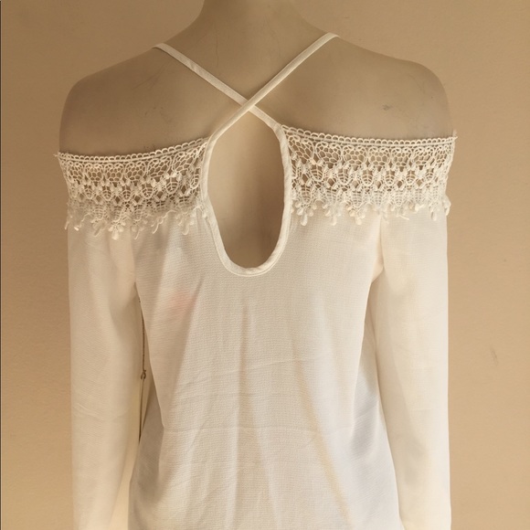 White Off The Shoulder Blouse Crochet Trim NWT - Picture 3 of 3